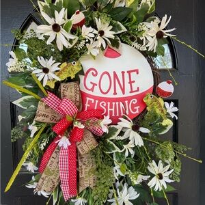 Festive Gone Fishing Wreath with Red and Green Accents